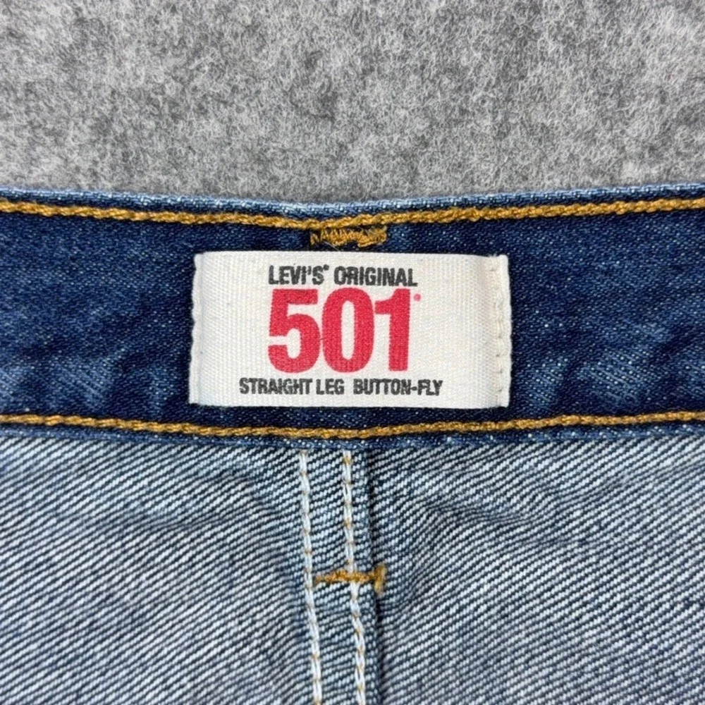VTG Levi's Jeans Men 40x30 Blue 501 Original Straight Leg Button Fly Denim Pants